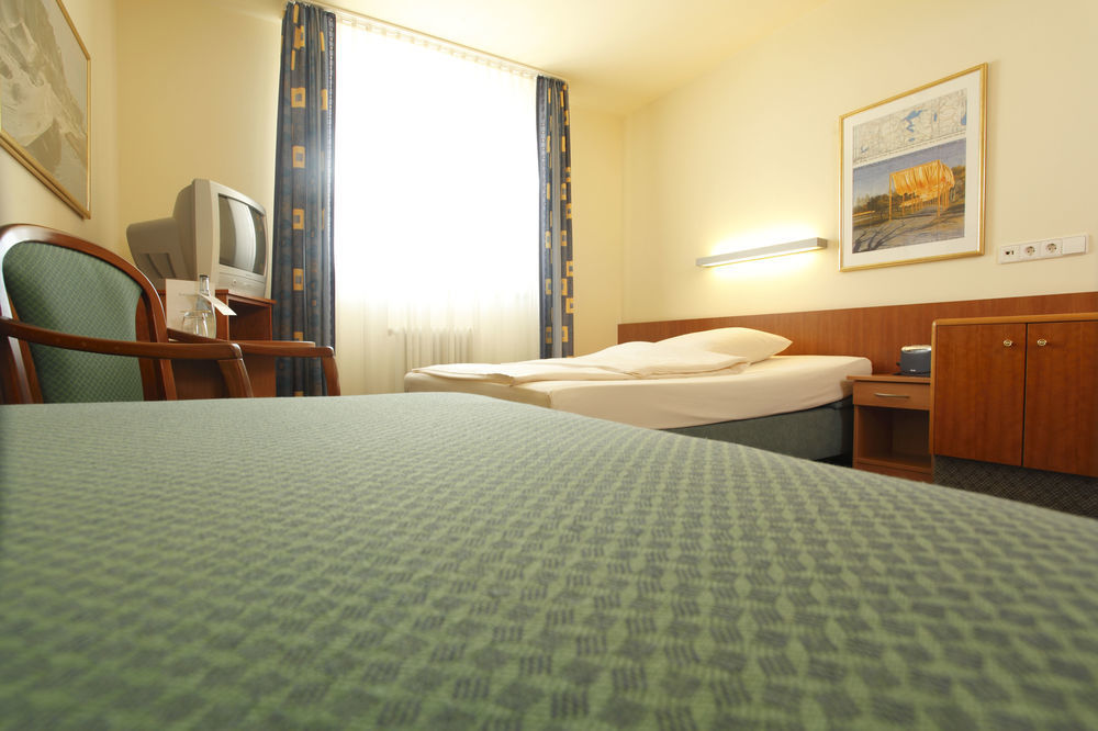 Hotel Am Moosfeld Munich Bilik gambar